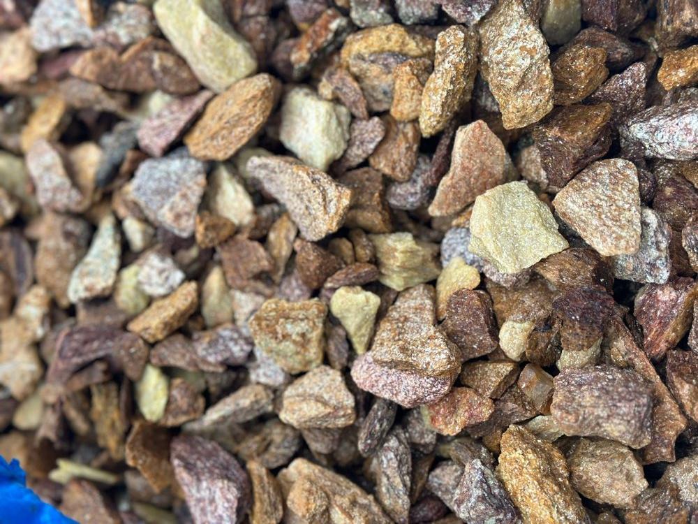 Златолит персиковый декоративная каменная крошка купить в Ленинградской области