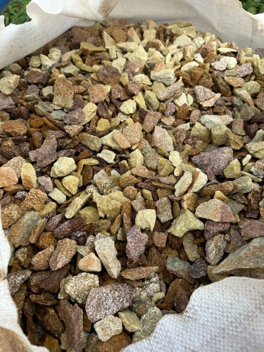 Златолит персиковый декоративная каменная крошка купить в Ленинградской области