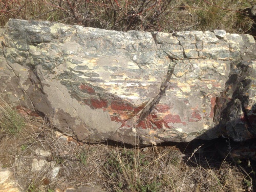 Гигантские зелёные валуны для ландшафтного дизайна весом более 5 тонн купить в Ленинградской области