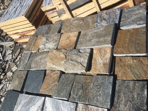 Плитка пилёная златолит Уральский для цоколя, отмостки купить в Ленинградской области