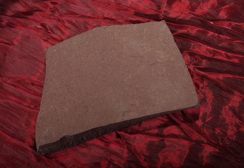 Плитняк лемезит бордовый для цоколя 1,5-2 см купить в Ленинградской области