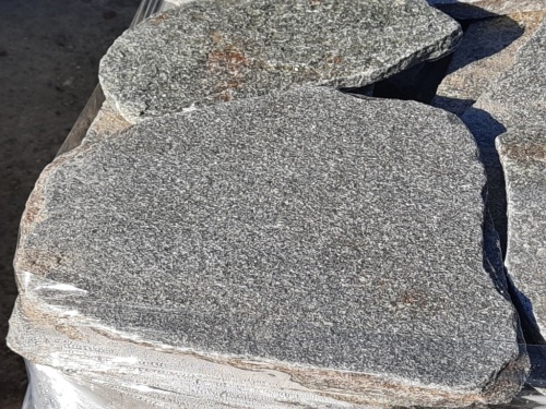 Златолит серебристый галтованный для лестниц купить в Ленинградской области